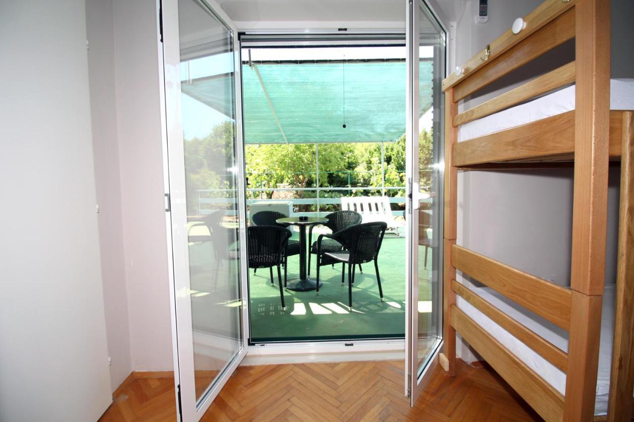 Hostel Marko Tisno Extérieur photo